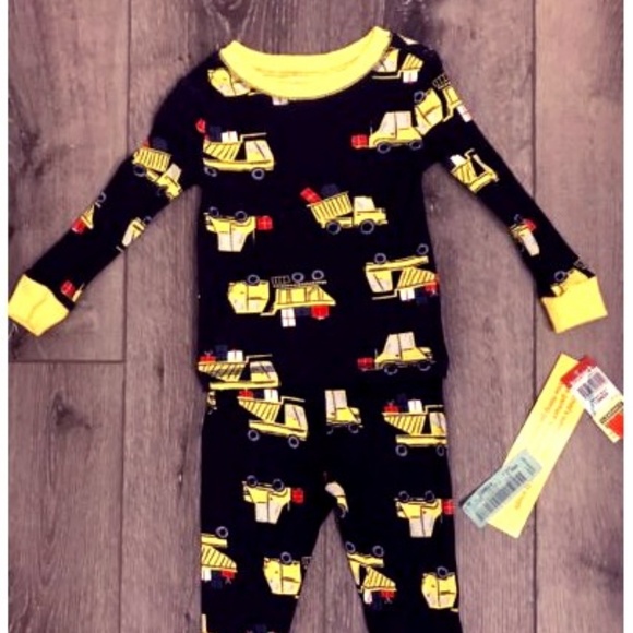 Wonderkids Other - 2 Piece Infant Toddler Christmas Pajamas - 12 Mont